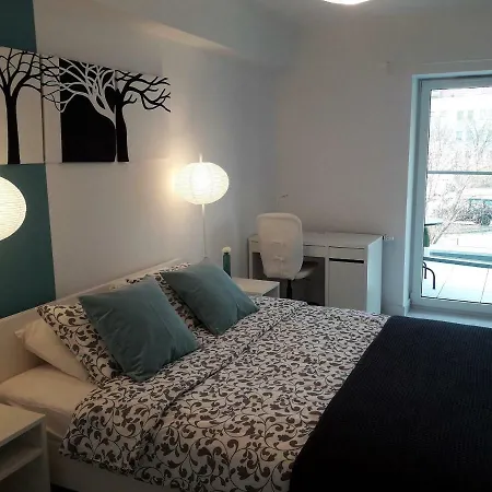 Apartment Maxi